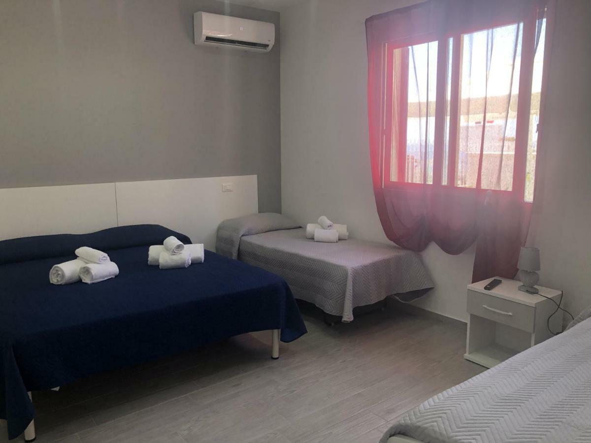 La Ruota B&B แตร์ราซีนี ภายนอก รูปภาพ