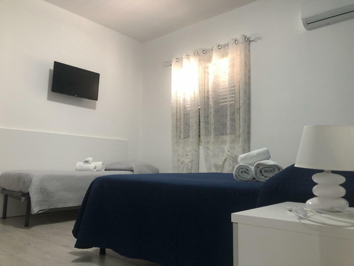 La Ruota B&B แตร์ราซีนี ภายนอก รูปภาพ