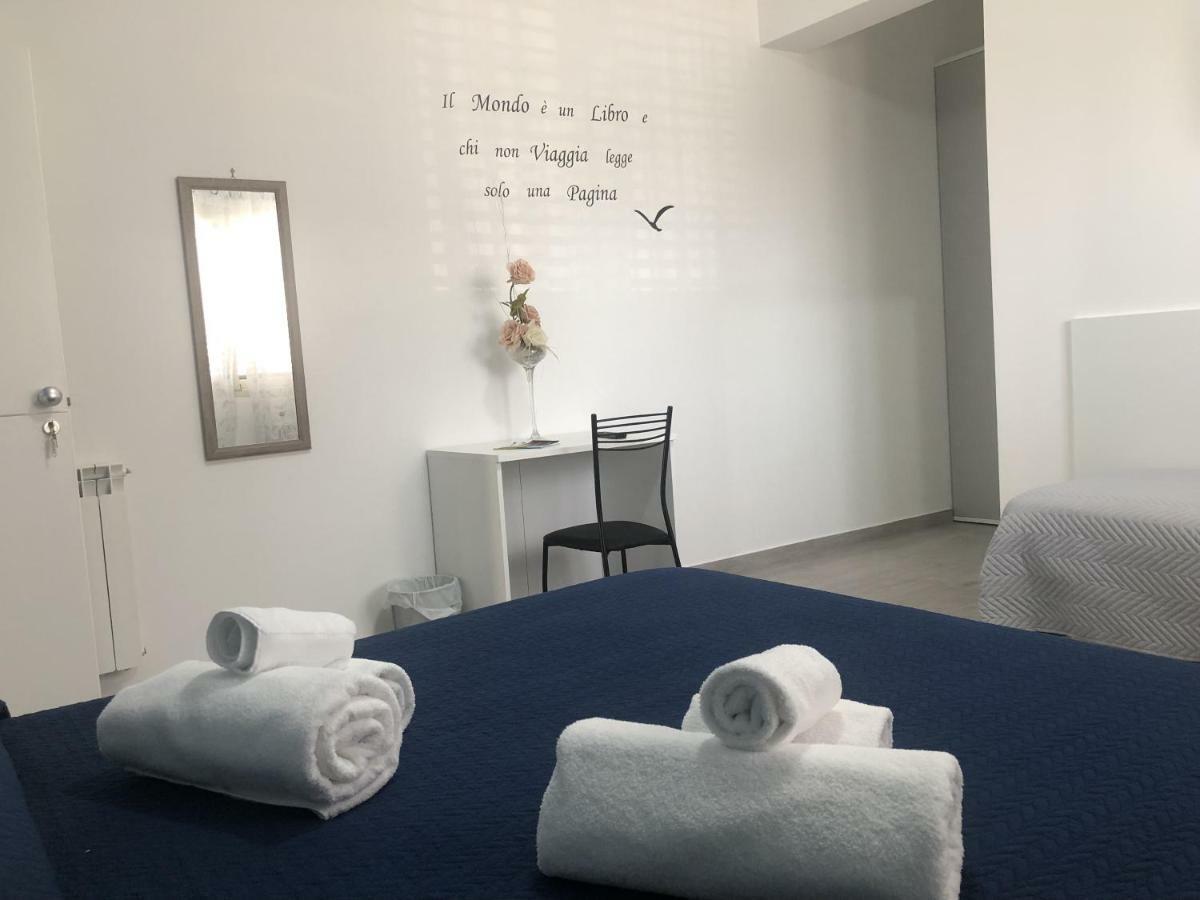 La Ruota B&B แตร์ราซีนี ภายนอก รูปภาพ